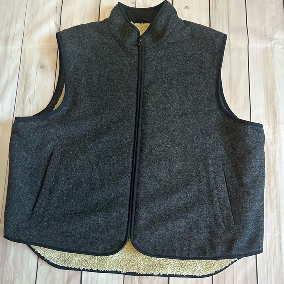 LL Bean Vintage Wool Sherpa Lined Vest  2XL Reg Adventure Hunting Outdoor Work - Picture 1 of 8